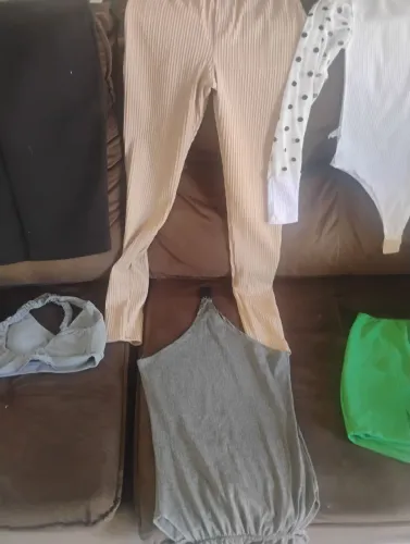 Lote roupas adultas feminina