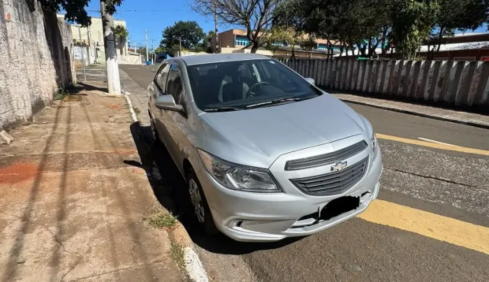 Chevrolet Onix Hatch LS 1.0 8V Flex Power Mec. 4P 2016