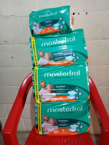 Fralda descartável tudo por 100 reais