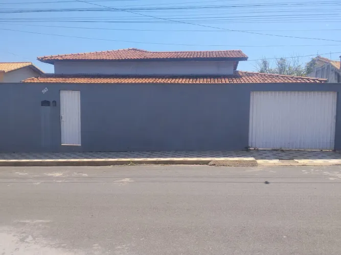 Vendo Casa perto do Tarumã por 750mil