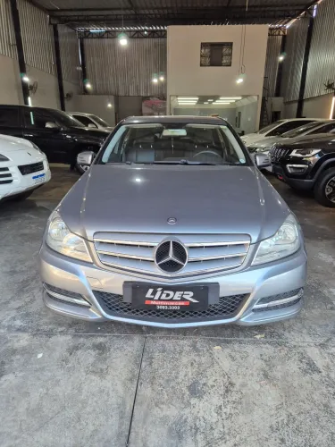 Mercedes-Benz C-180 CGI Classic 1.8 16V 156cv Aut. 2012