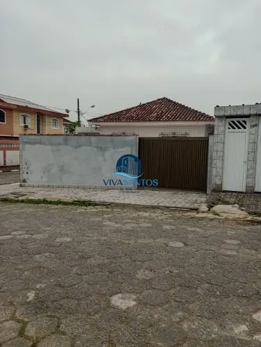 Casa a venda no Parque Bitaru em São Vicente/SP