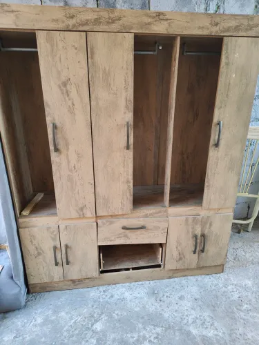 Vendo guarda roupa 100 reais não faço entrega