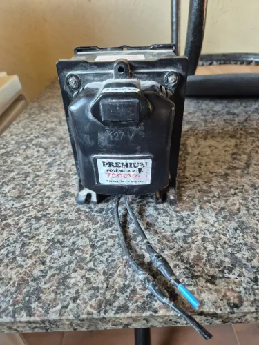 Vendo transformador 7.000 VA