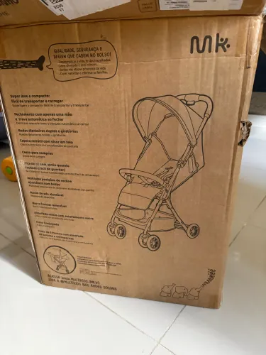 Carrinho de bebê MK