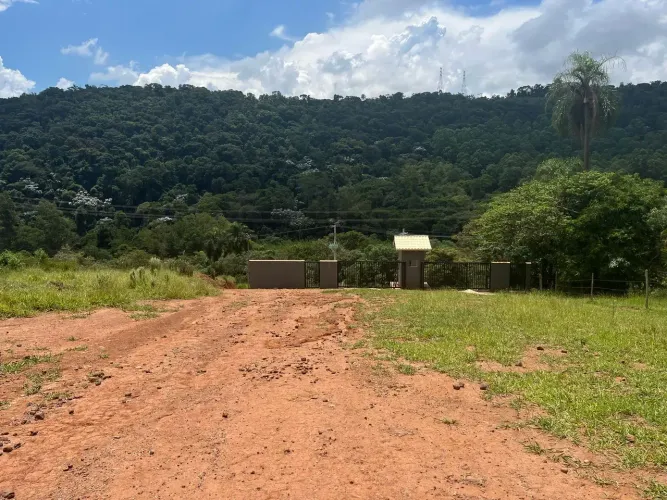 Terrenos em condomínio fechado em Atibaia, lotes de 500,600 e até 1.000 mt²