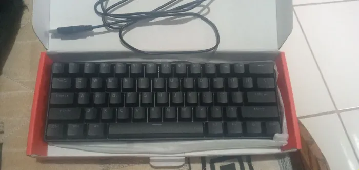 Vendo Teclado Mecânico Fantech Atom61 (US.ANSI)