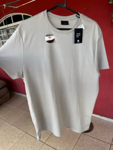 Camiseta C&A Premium slim GG