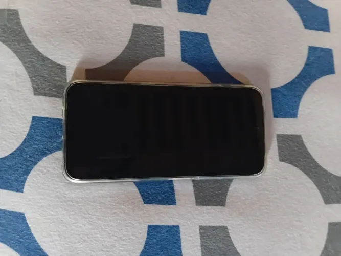 Vendo esse celular em boas condições 500 reais