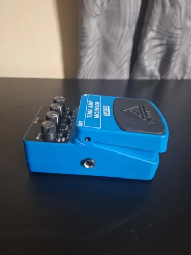 Pedal Tube Amp Modeler (Behringer)