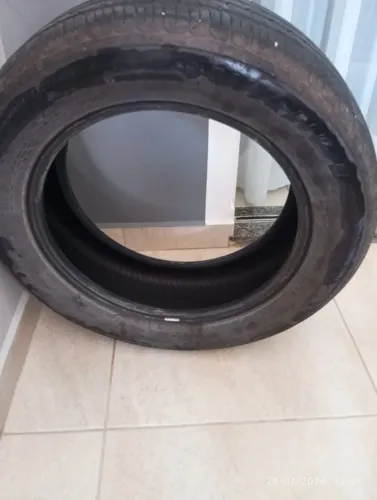 Pneus seminovos 215/60R 17