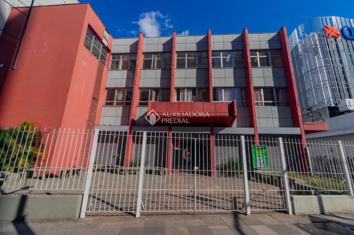 Prédio Comercial com 2.000m² para Locação no Centro Histórico de Porto Alegre