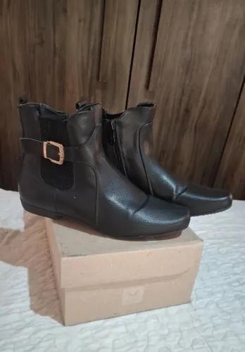 Bota Mooncity Cano Curto
