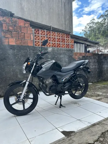 Vendo moto factor 150