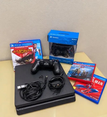 ?PS4 SLIM 1TB + 2 CONTROLES + 4 JOGOS