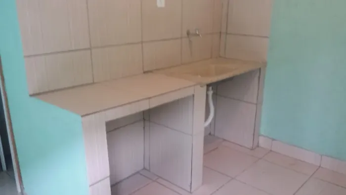 Alugam-se apartamentos