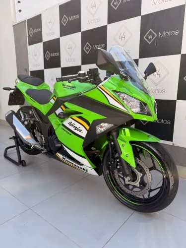 Kawasaki Ninja 300 ABS 2026