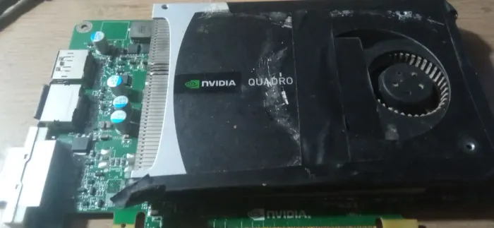 GDDR5 - NVIDIA Quadro 2000 - 1GB