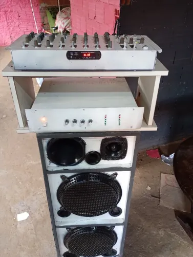 Som completo cx.de som . mesa com Bluetooth e aplificador