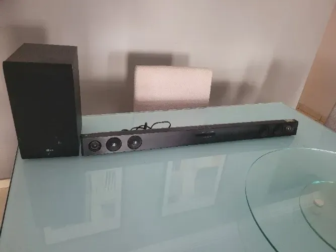 SOUND BAR LG Bluetooth com Subwoofer