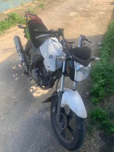 Moto toda boa nd pra fazer 