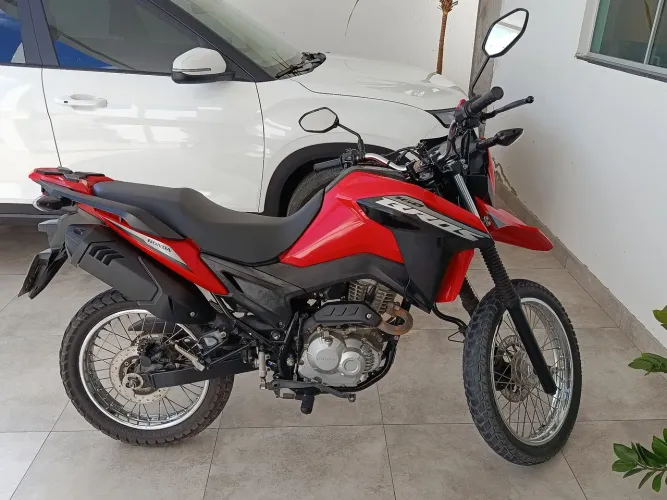 Honda Bros 160 CBS 2025
