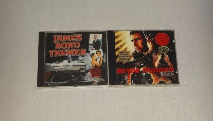 CD's Trilha de Filmes 007 , Forrest Gump , Flashdance , Twilight . 60 segundos