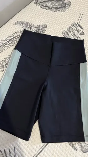 Bermuda feminina preta