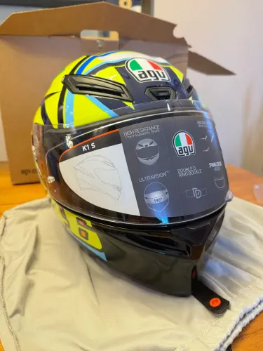 Capacete AGV k1 Tamanho 56