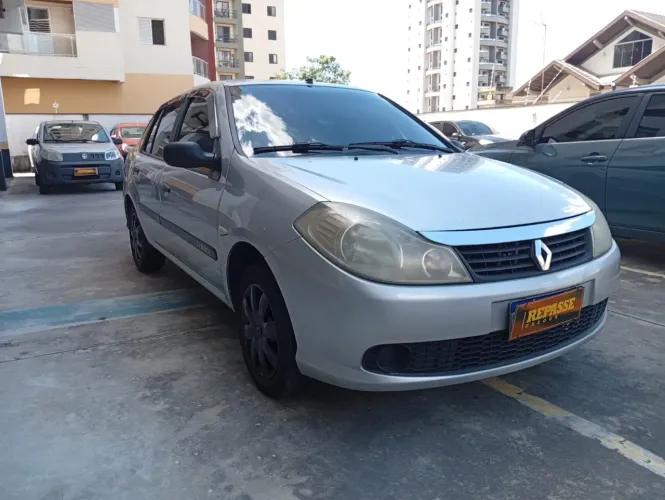 Renault Symbol Expression Hi-flex 1.6 16V 4P 2010