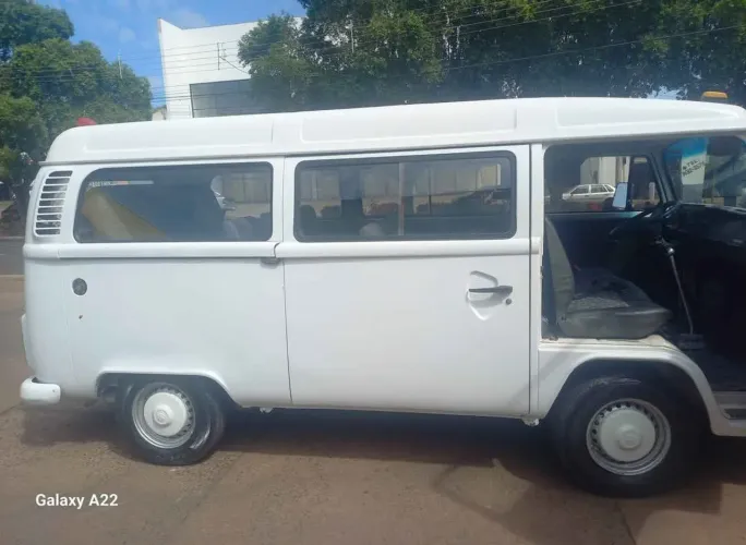 Volkswagen Kombi Escolar/50 Anos 1.4 MI Total Flex 2013