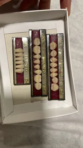 Dentes de estoque Triunfo