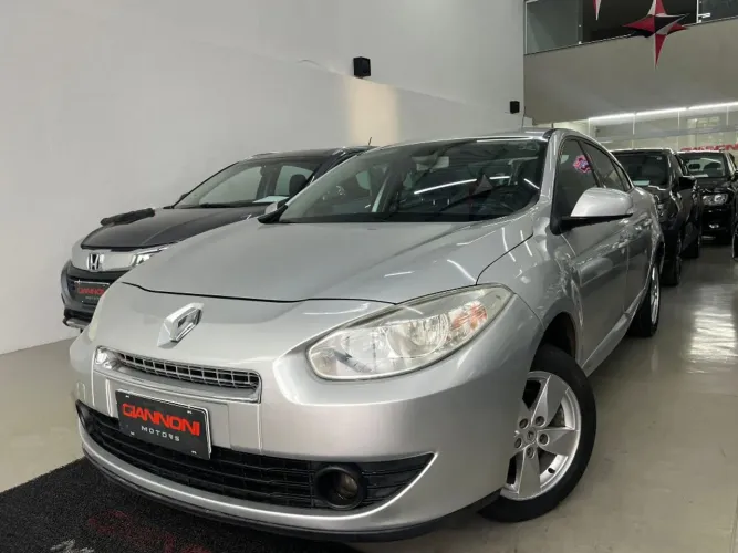 Renault Fluence Sed. Dynamique 2.0 16V Flex Mec. 2013