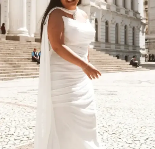 Venda-se vestido de noiva usado apenas uma vez