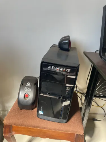 Vendo : mesa de escritório, cadeira de escritório, computador, arquivo, impressora