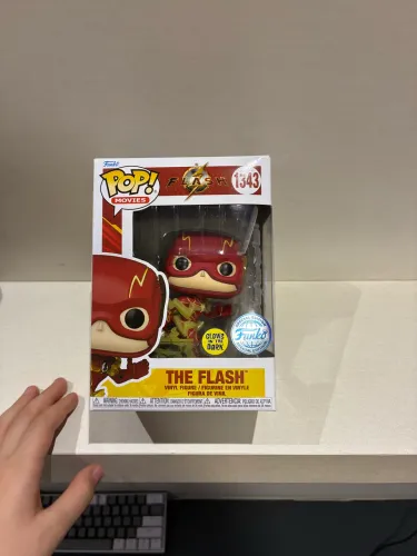 FUNKO THE FLASH FILME EDIÇÃO LIMITADA GLOW IN THE DARK
