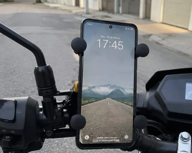 Suporte de Celular para Moto com Carregamento USB 