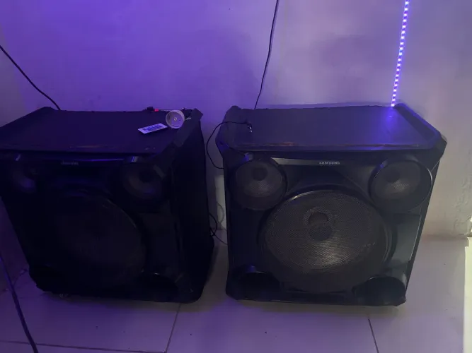 Vendo som automotivo completo!