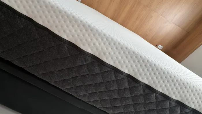 COLCHÃO EMMA HYBRID LITE - CASAL