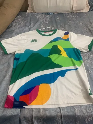 Camisa Brasil Nike Sb x parra olimpíadas de 2022
