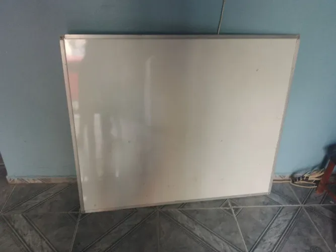 Vendo quadro branco de 1.20por1.00