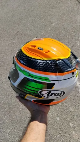 Capacete Arai