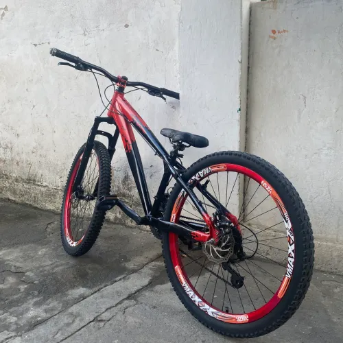 Bicicleta Gios Aro26/Frx Vmaxx Freio a Disco - vermelho é preto