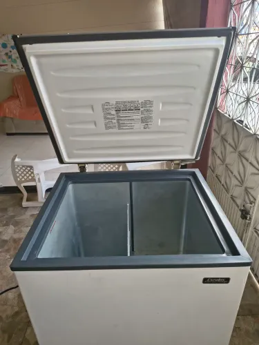 Freezer Esmaltec