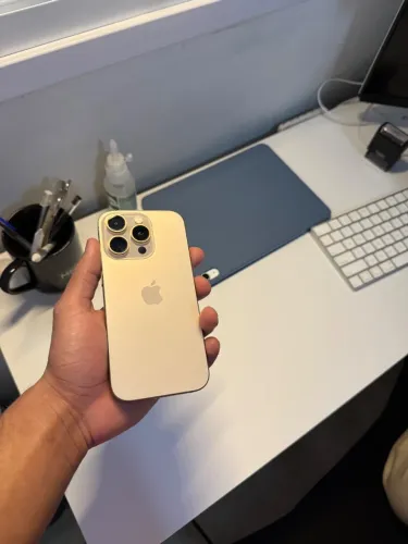 Iphone 16 Pro 512GB(89% de bateria).