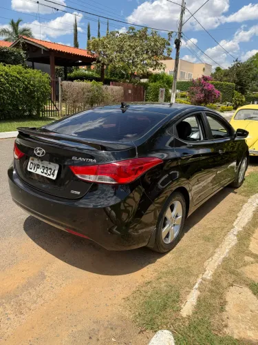 Hyundai Elantra GLS 2.0 16V Flex Aut. 2014