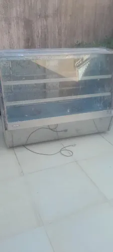 Expositor com 2 portas funcionando