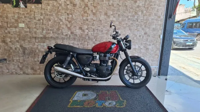 Triumph Speed Twin 900 2024 Vermelha