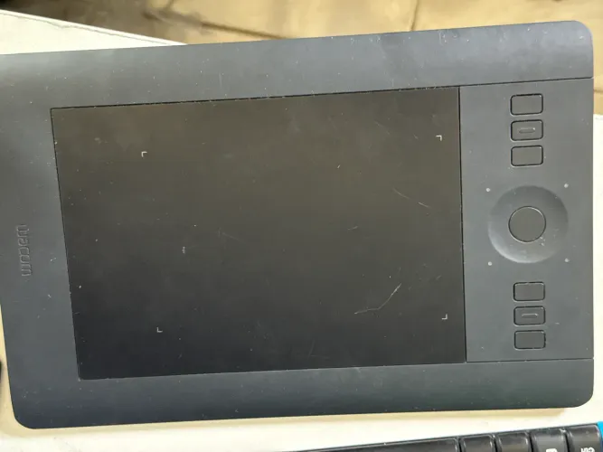 Mesa digitalizadora sem fio Wacom intus pro pth-451