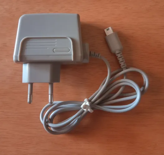 Carregador para Game Boy, DS FAT e Lite